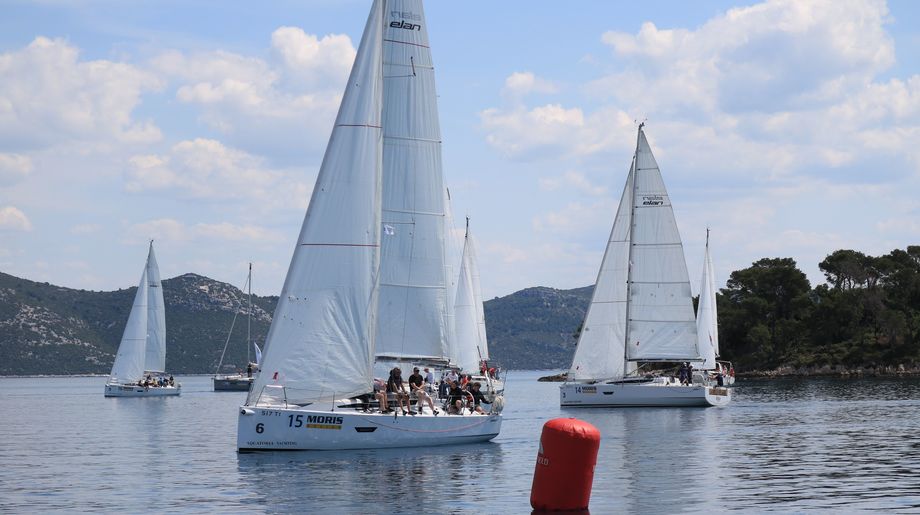 Volné lodě ve ONE design třídě Bavaria Cruiser 41S! 